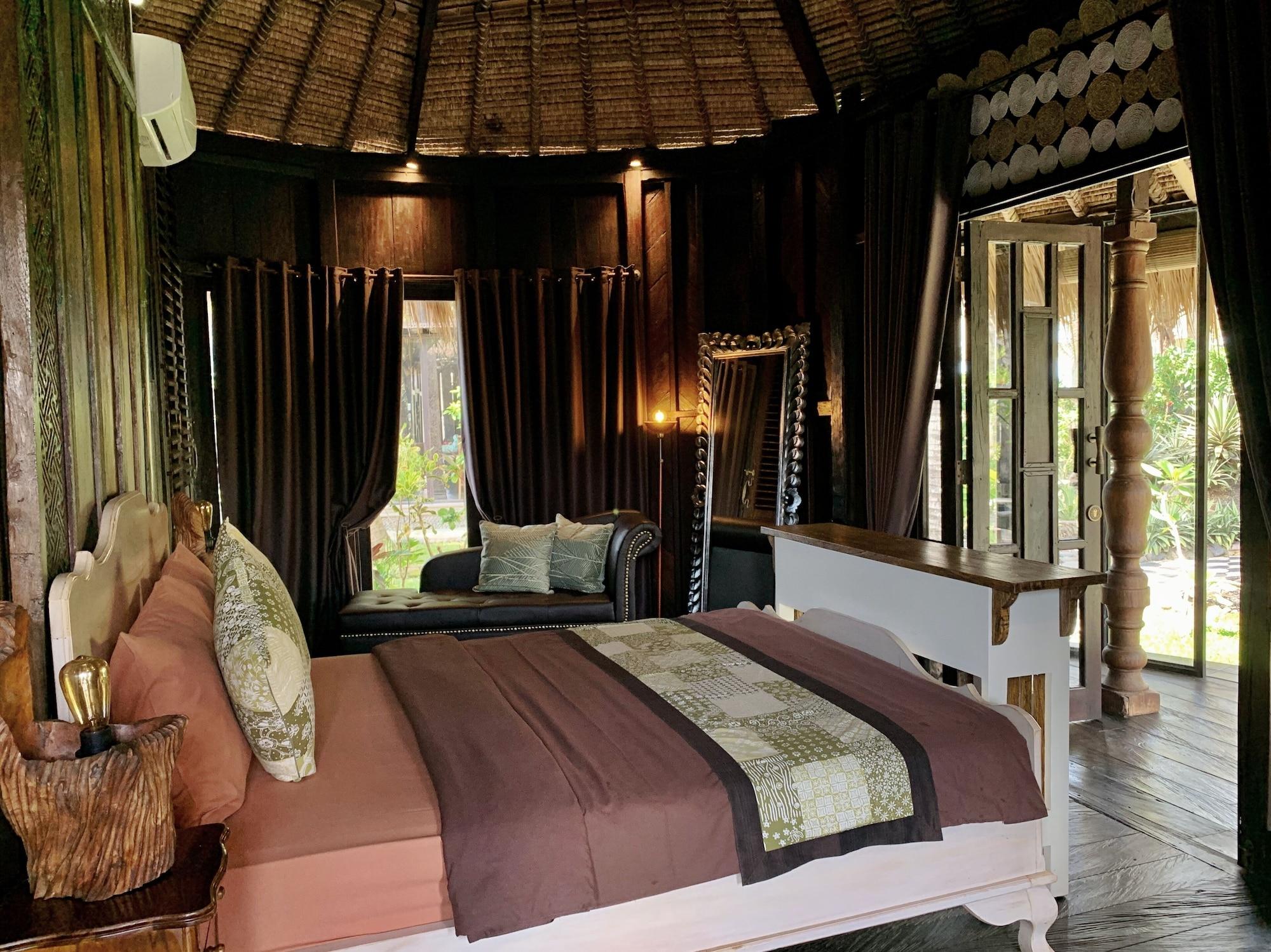 Most Exotic Beachfront Villa Keong Selemadeg 외부 사진