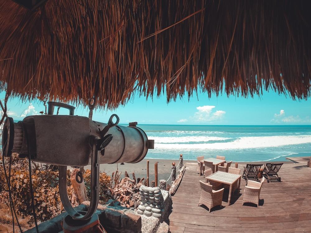 Most Exotic Beachfront Villa Keong Selemadeg 외부 사진