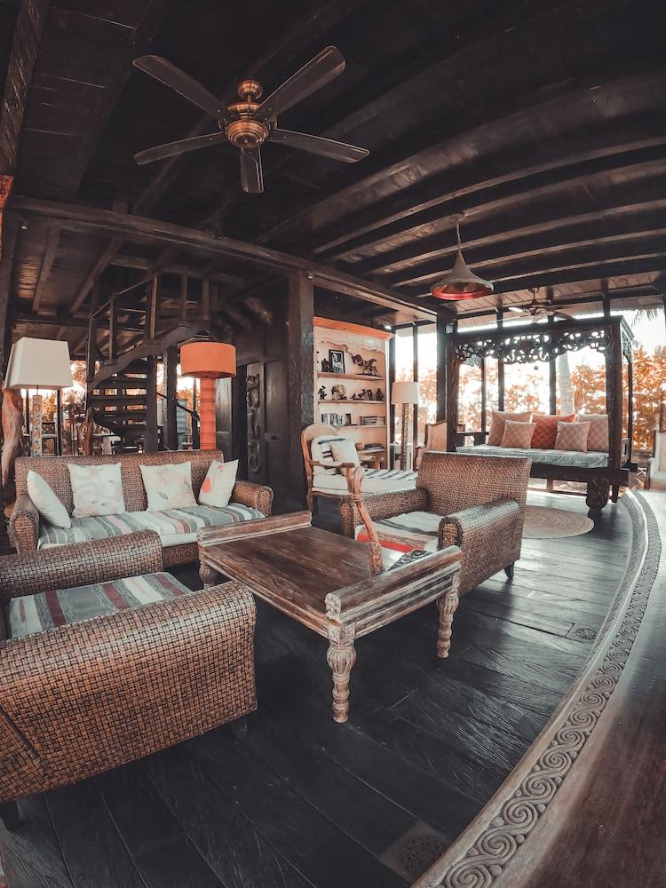 Most Exotic Beachfront Villa Keong Selemadeg 외부 사진