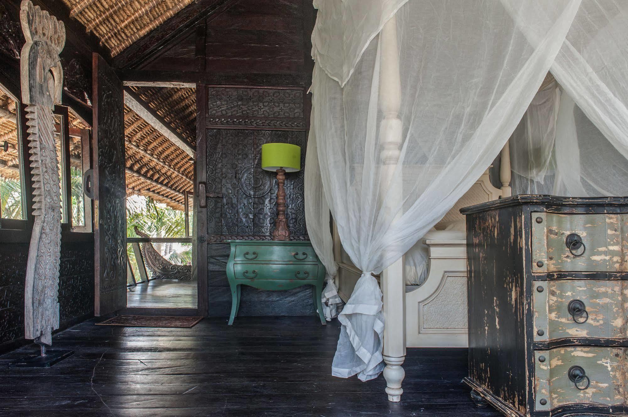 Most Exotic Beachfront Villa Keong Selemadeg 외부 사진